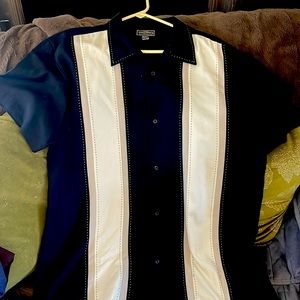 Men’s xl Steve & Barry’s shirt nicely made